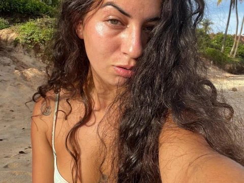 Amarela